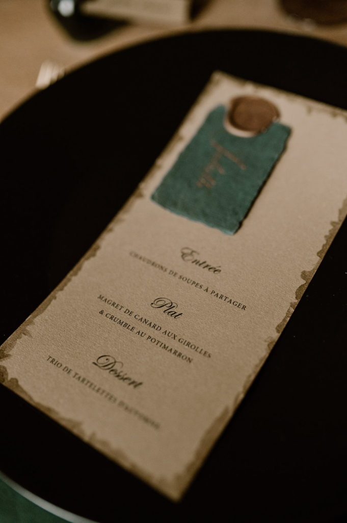 deco-de-table-mariage-menu-marque-place-sur-mesure-creatrice-wedding-designer-normandie