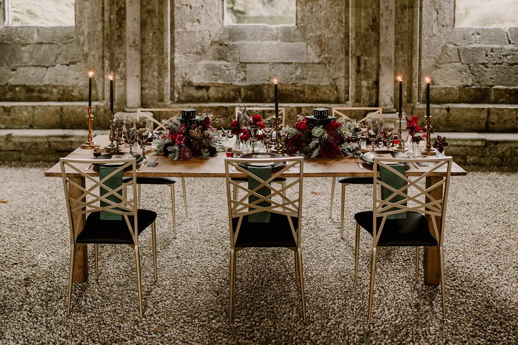 decoration-de-mariage-normandie-table-abbaye-domaine-de-reception-micro-mariage-petit-comite