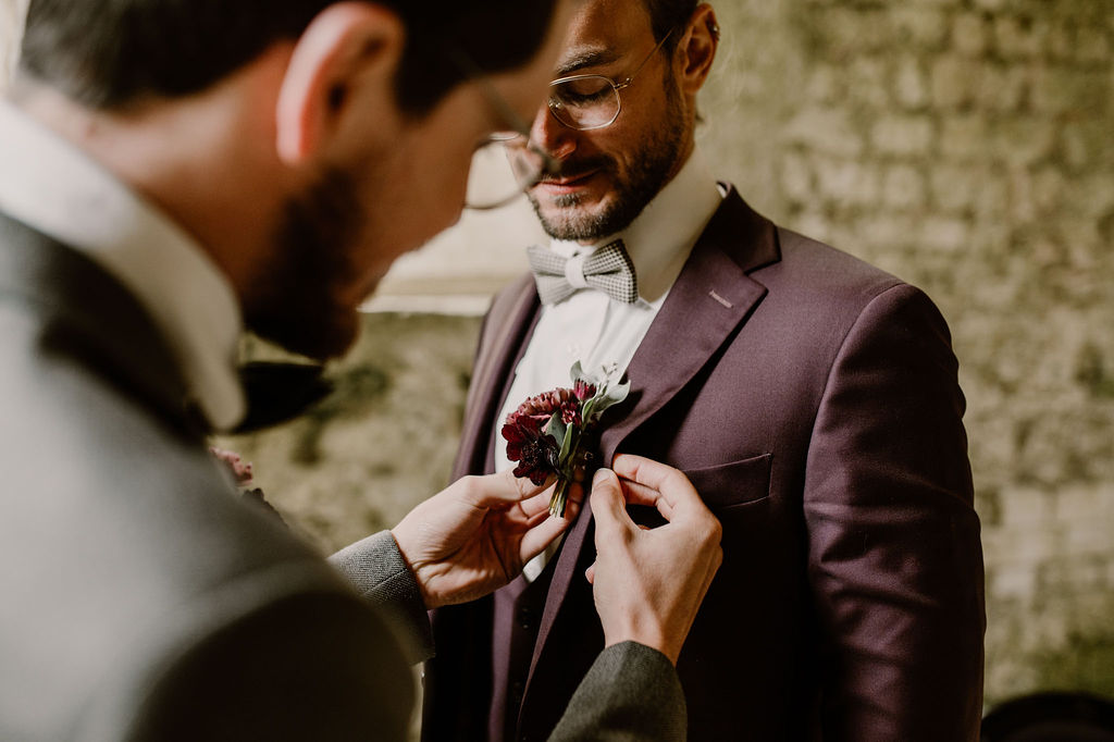 preparatifs-marie-temoin-boutonnier