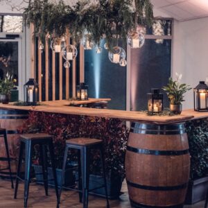 Espace bar de nuit pour soirée de mariage