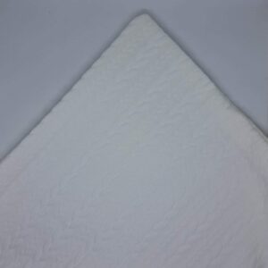 Coussin blanc à torsades