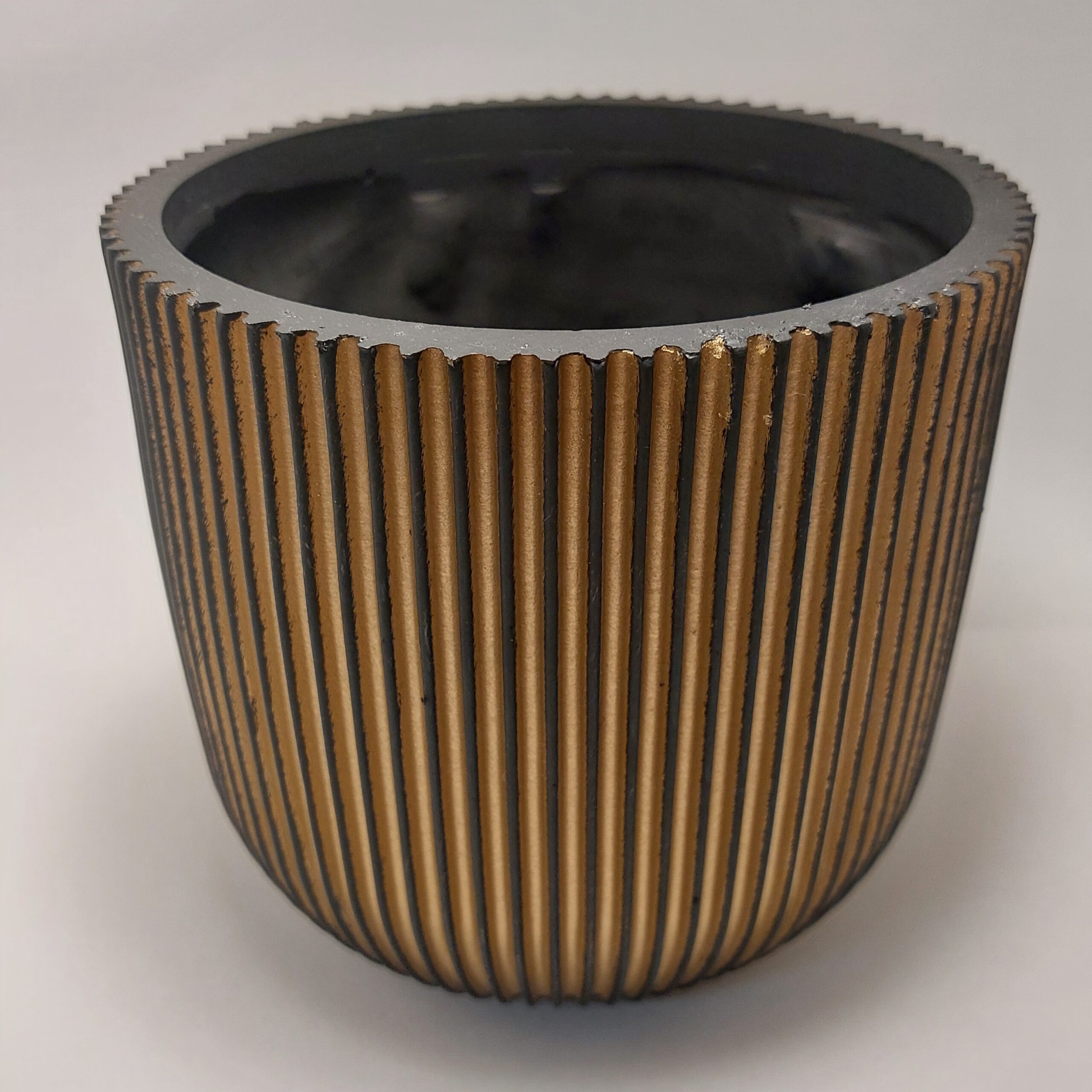 pot noir doré