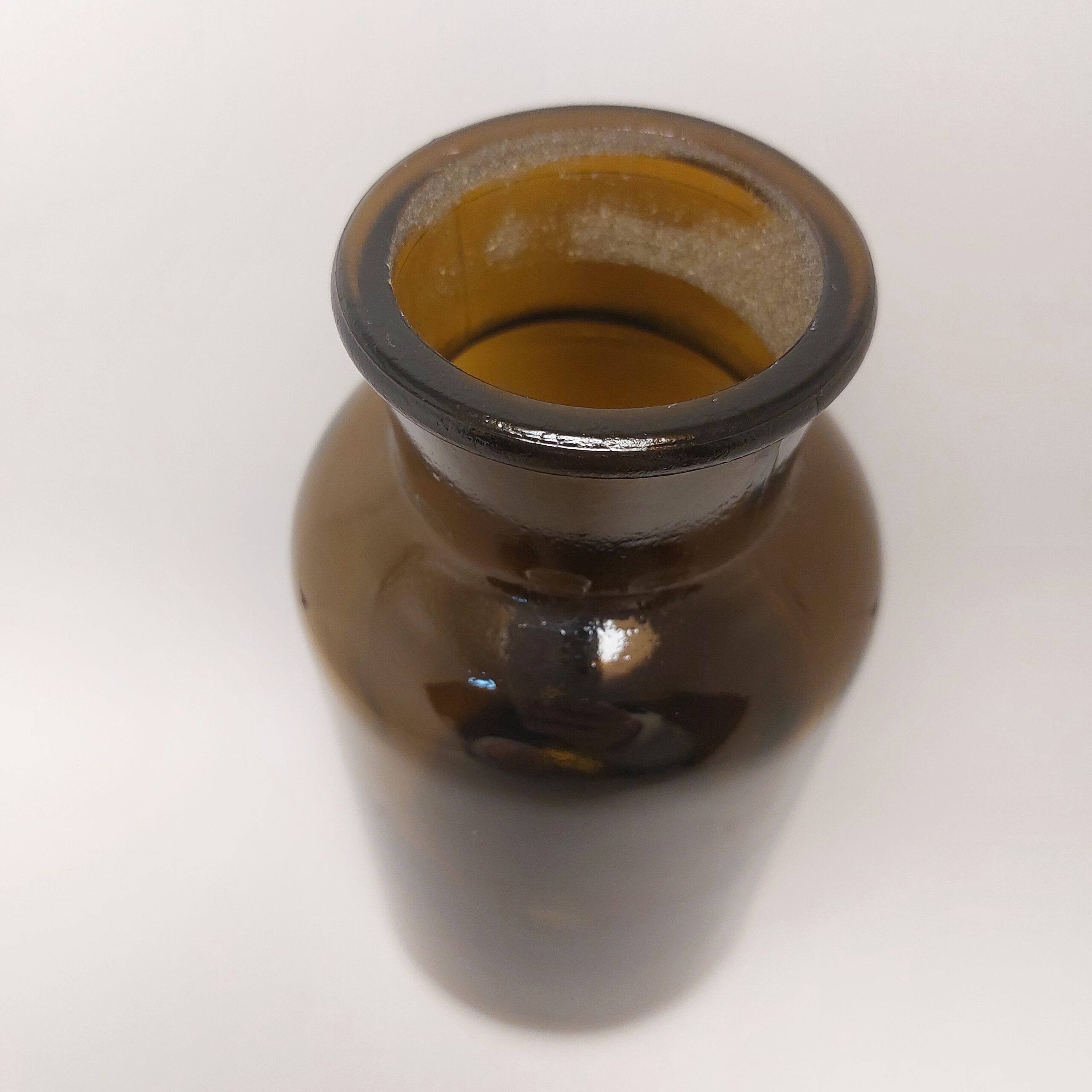 vase marron ambré