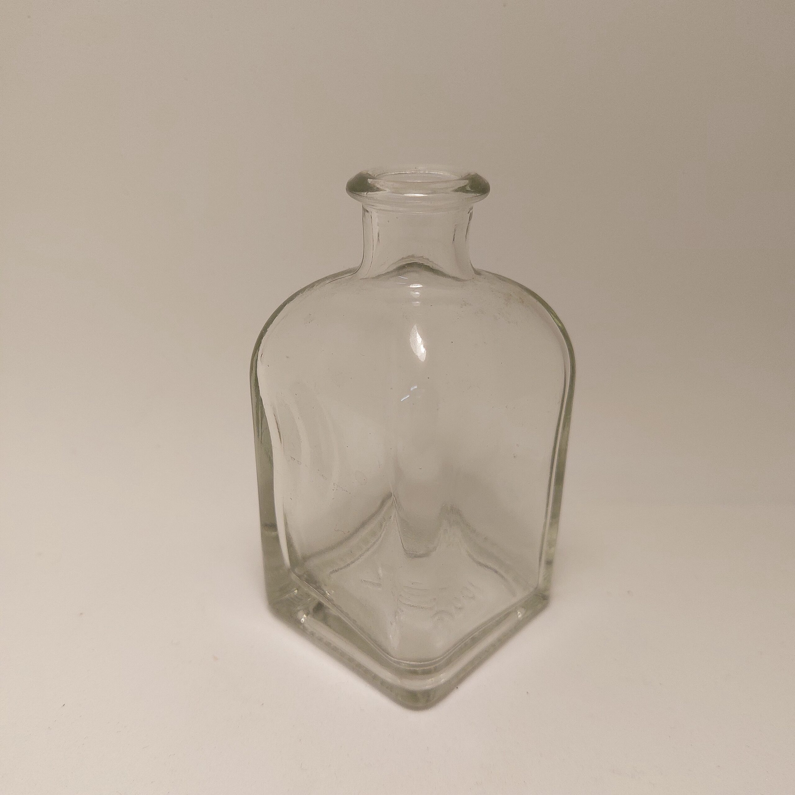 vase transparent