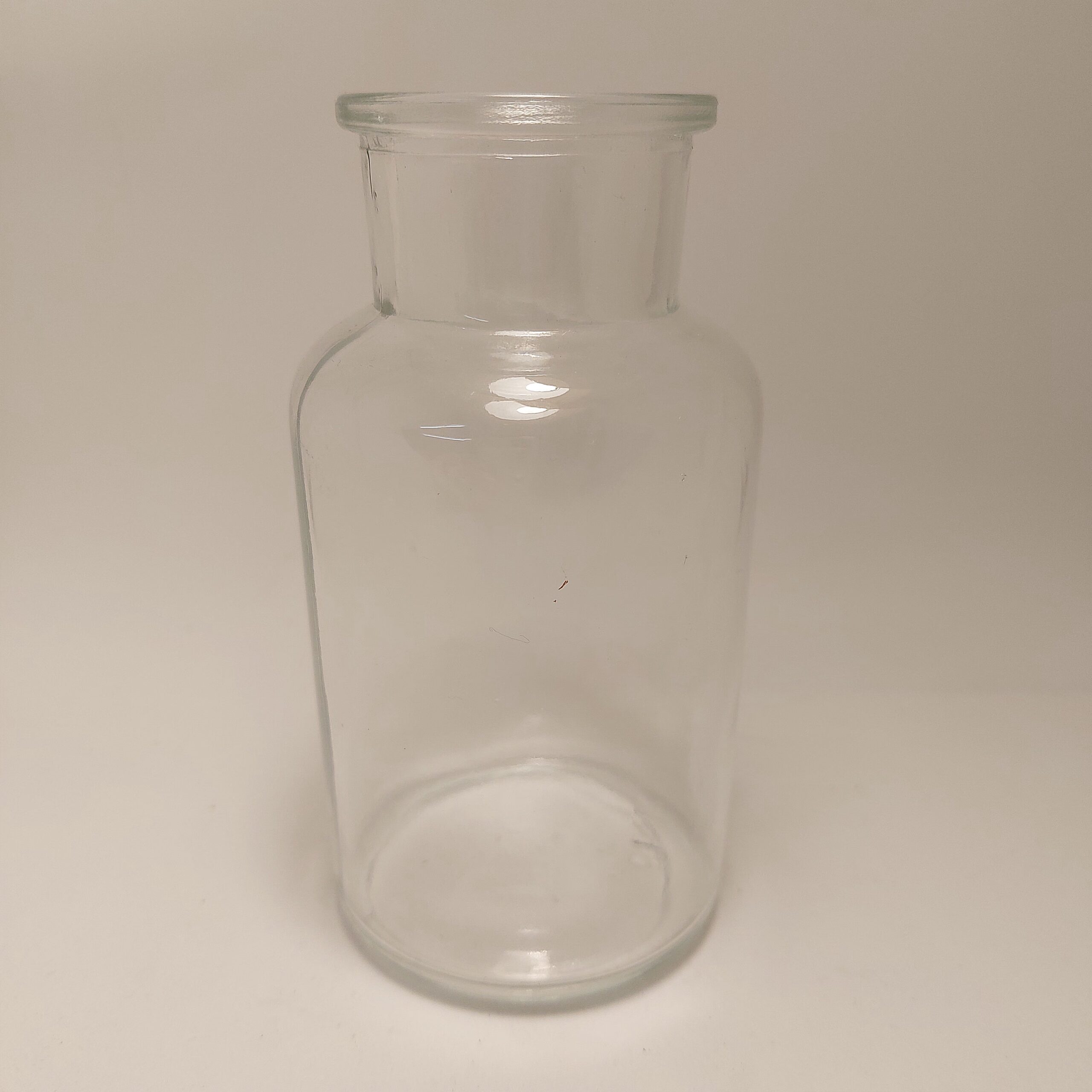 vase transparent