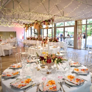 Serviette fleurie mariage Anita en location en Normandie