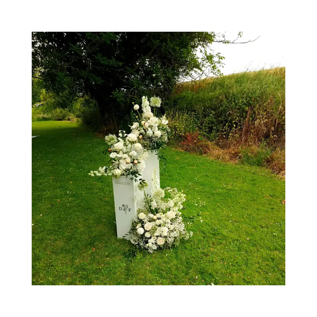 Colonne blanche mariage location Normandie