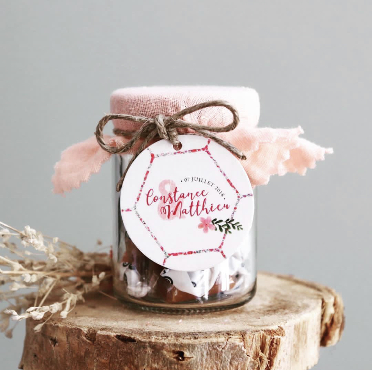 cadeau invité pour mariage : originaux ces petits pots de caramel beurre salé