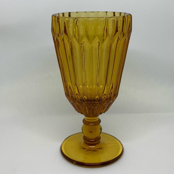 Location mariage verre jaune