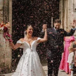 photos de mariage coloré sortie d'eglise argentan orne
