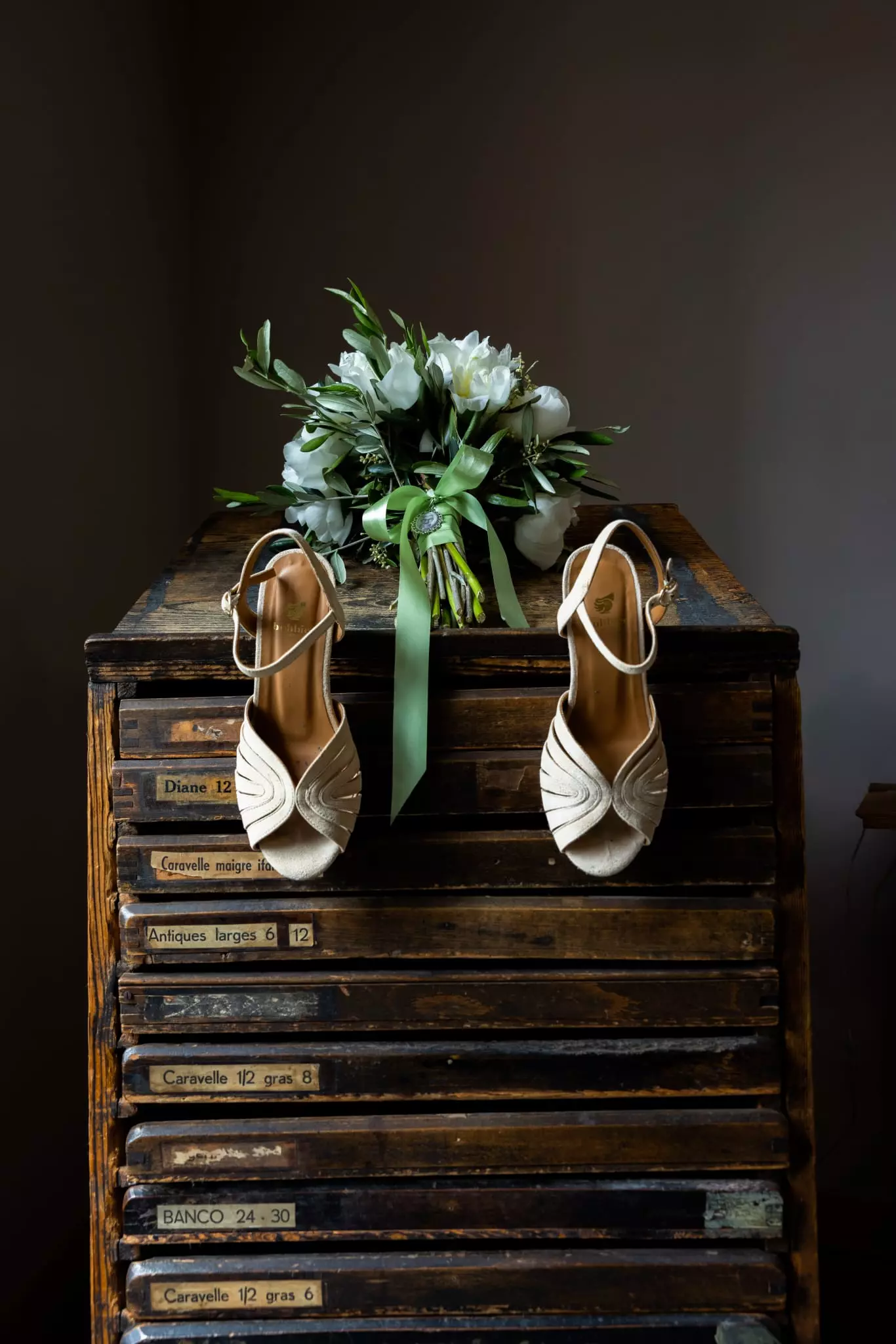 photos de mariage détails chaussures