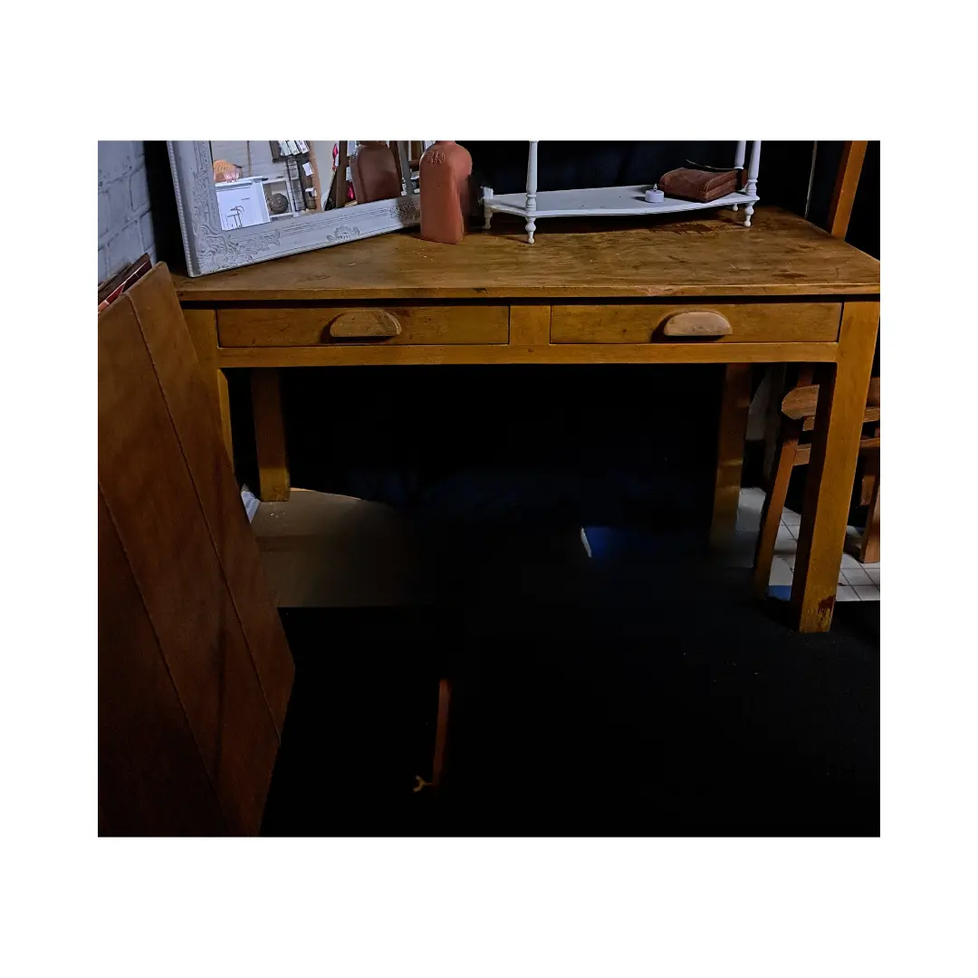 Bureau Constance en bois pour mariage en Normandie