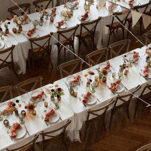 Nappe lin mariage beige avec pompons Laureline en location en Normandie